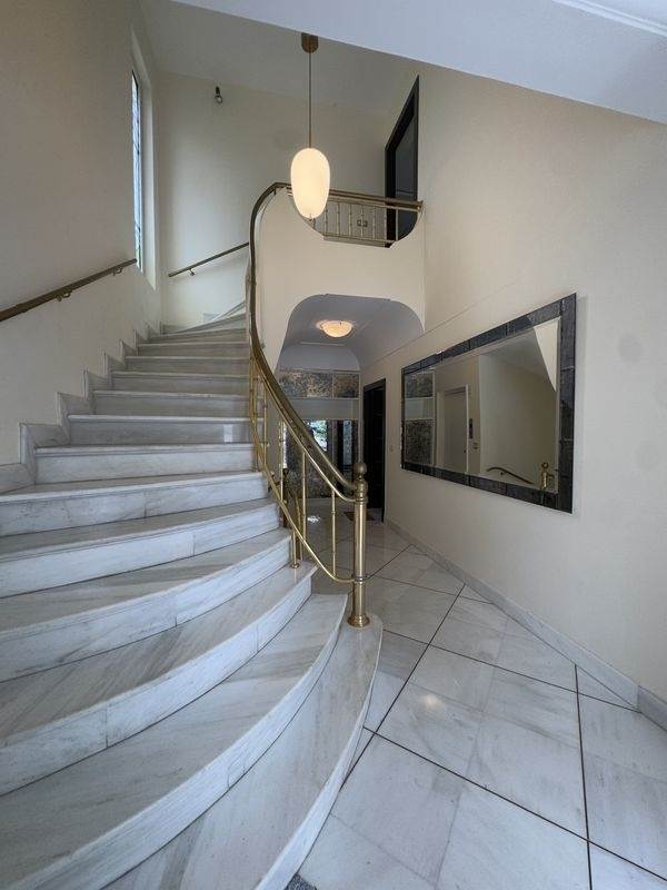 (For Sale) Residential Detached house || Athens North/Nea Erithraia - 650 Sq.m, 7 Bedrooms, 2.500.000€ 