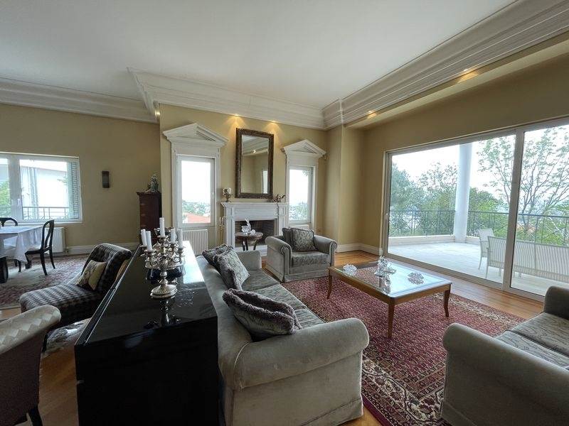 (For Sale) Residential Maisonette || Athens North/Nea Erithraia - 550 Sq.m, 4 Bedrooms, 1.130.000€ 