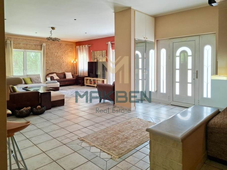(For Sale) Residential Detached house || East Attica/Drosia - 312 Sq.m, 5 Bedrooms, 800.000€ 